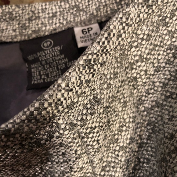 Giorgio Sant'Angelo gray & white skirt suit set - Picture 8 of 8